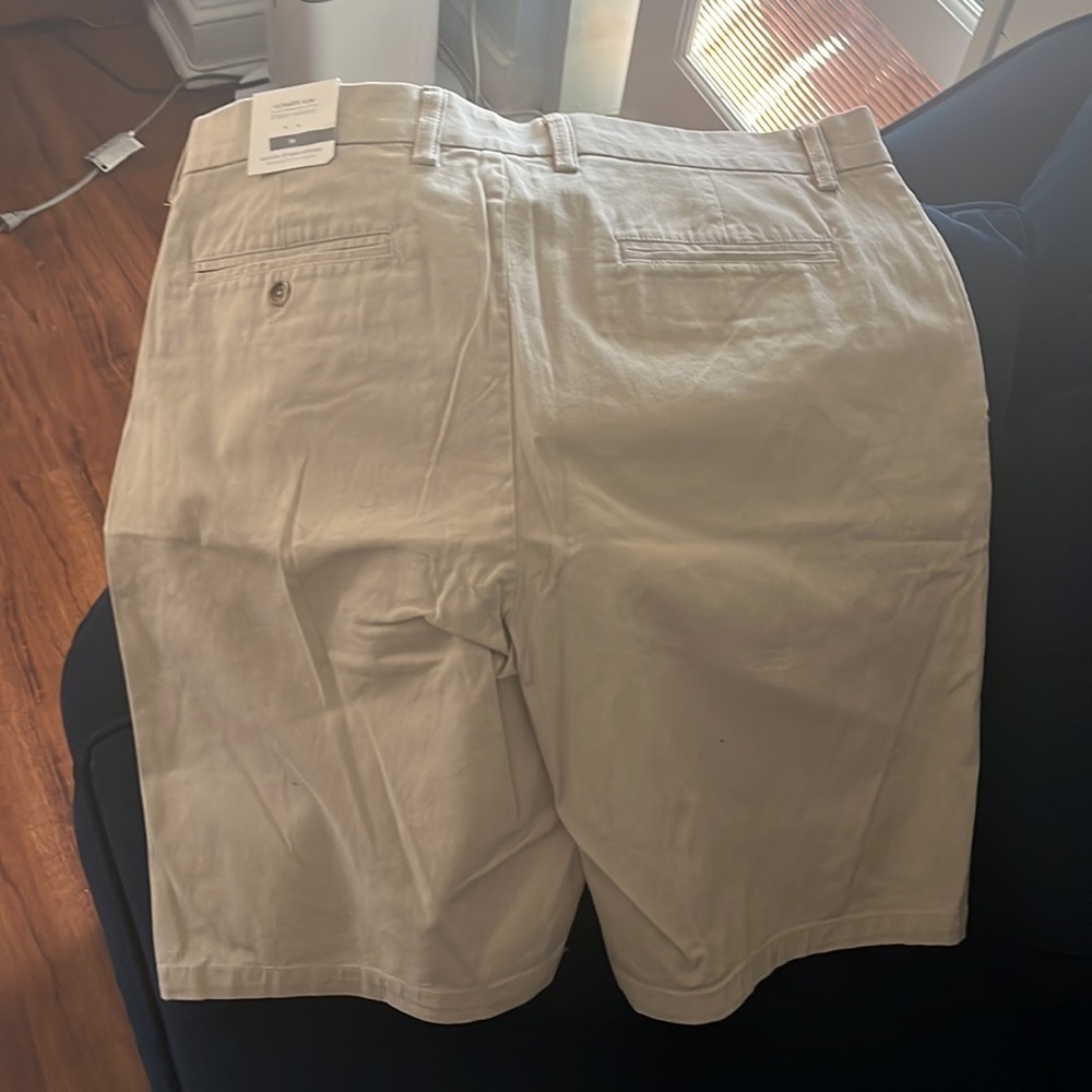 Shorts - Picture 2 of 2